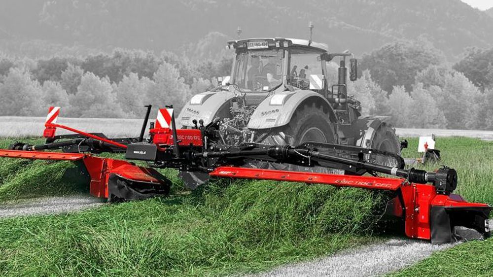 Le constructeur slovène SIP vient de dévoiler un combiné de fauche grande largeur. © SIP